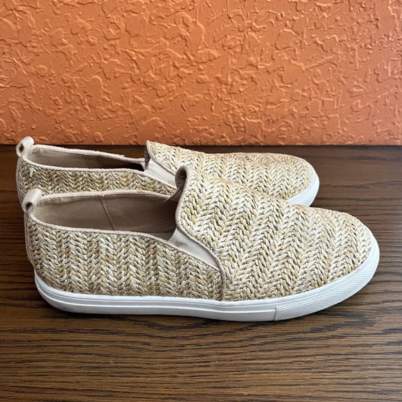 Nicole Miller, Women Size 8, Slip-on Sneakers - Picture 3 of 3